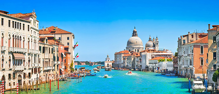 Canal-Grande-with-Basilica-di-Santa-Maria-della-Salute-725x310px